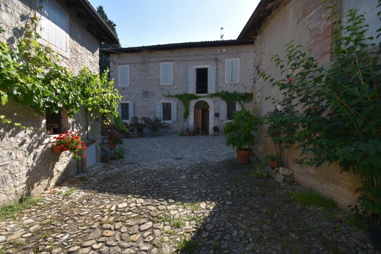 Locanda SottolaLuna Viano Bagian luar foto