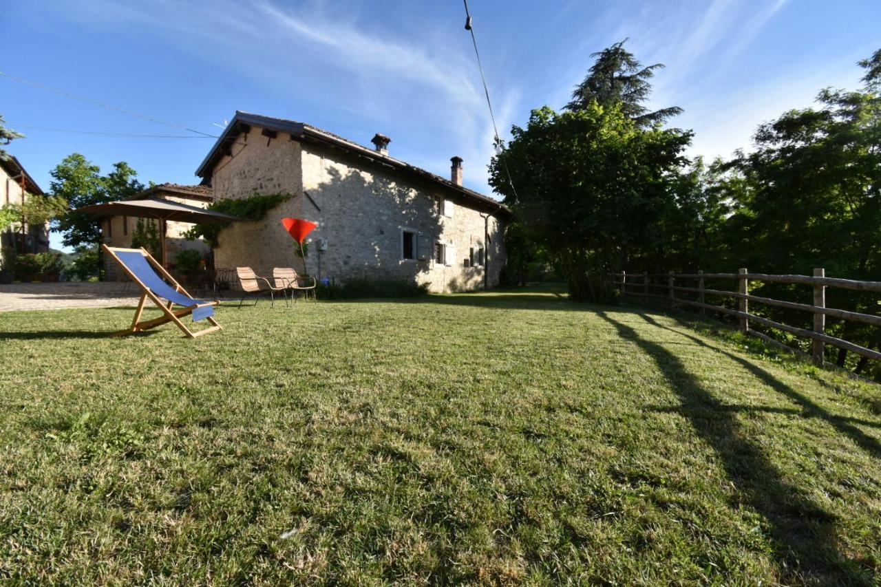 Locanda SottolaLuna Viano Bagian luar foto