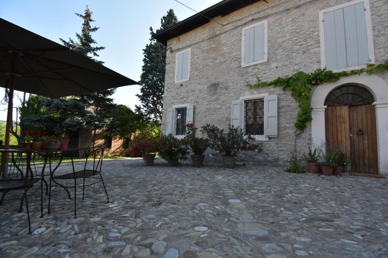 Locanda SottolaLuna Viano Bagian luar foto