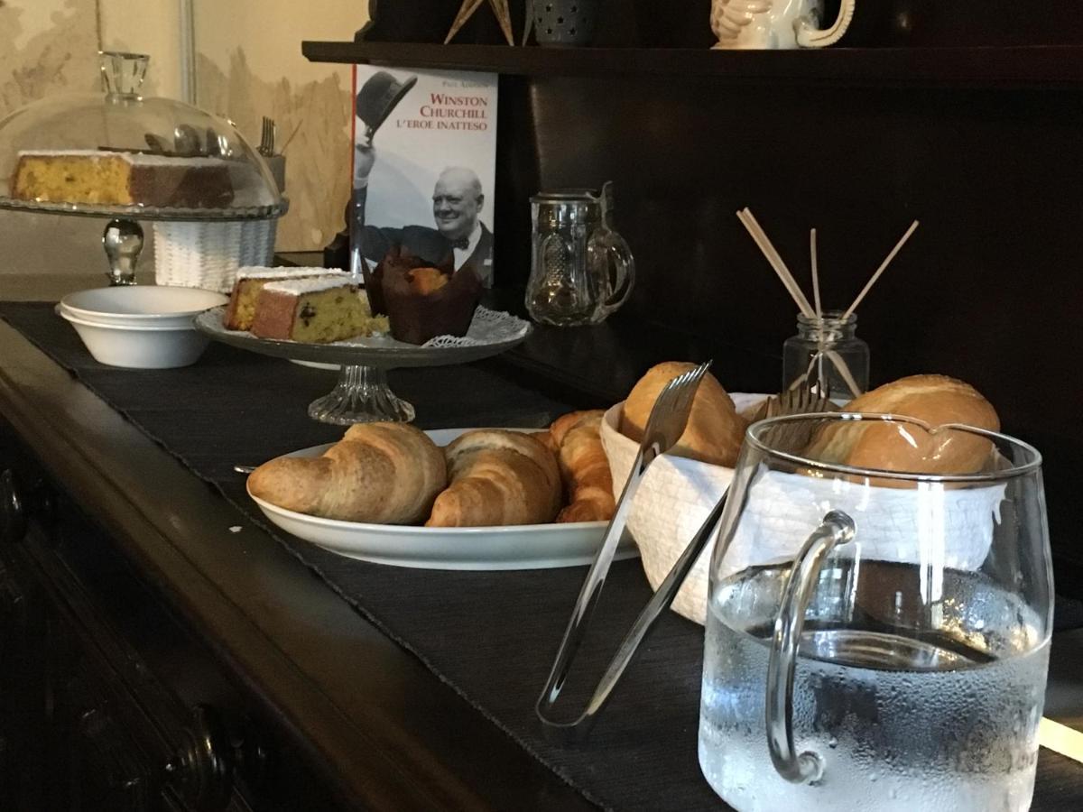Locanda SottolaLuna Viano Bagian luar foto