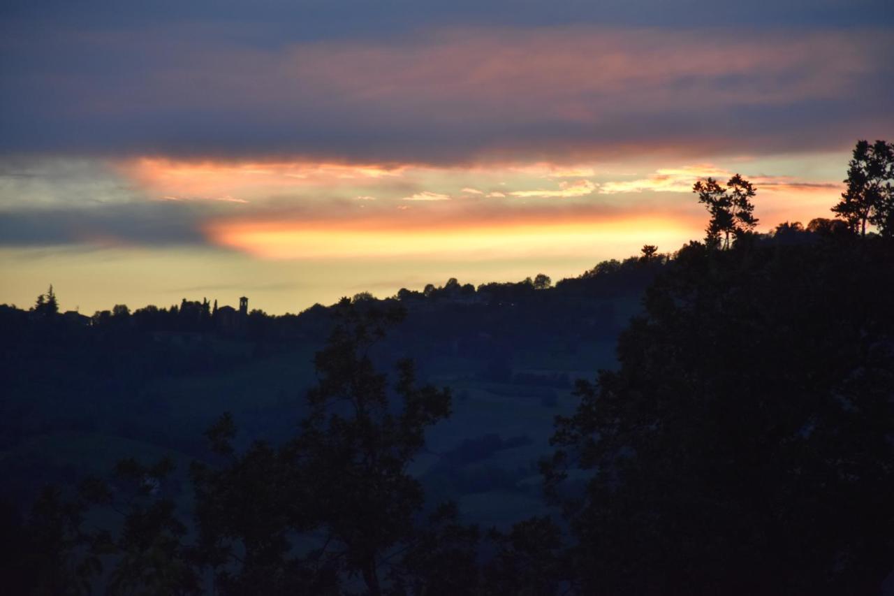 Locanda SottolaLuna Viano Bagian luar foto